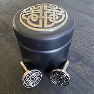 Celtic knot Silver Cuff links with matching Celtic knot wood gift box